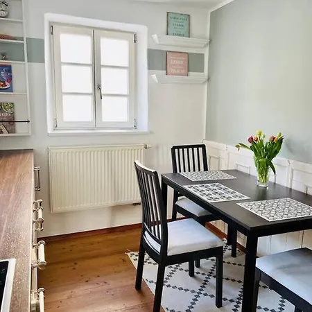 Altstadtperle M. Schoenem Flair, 65 Qm, Grosses Bett Apartment